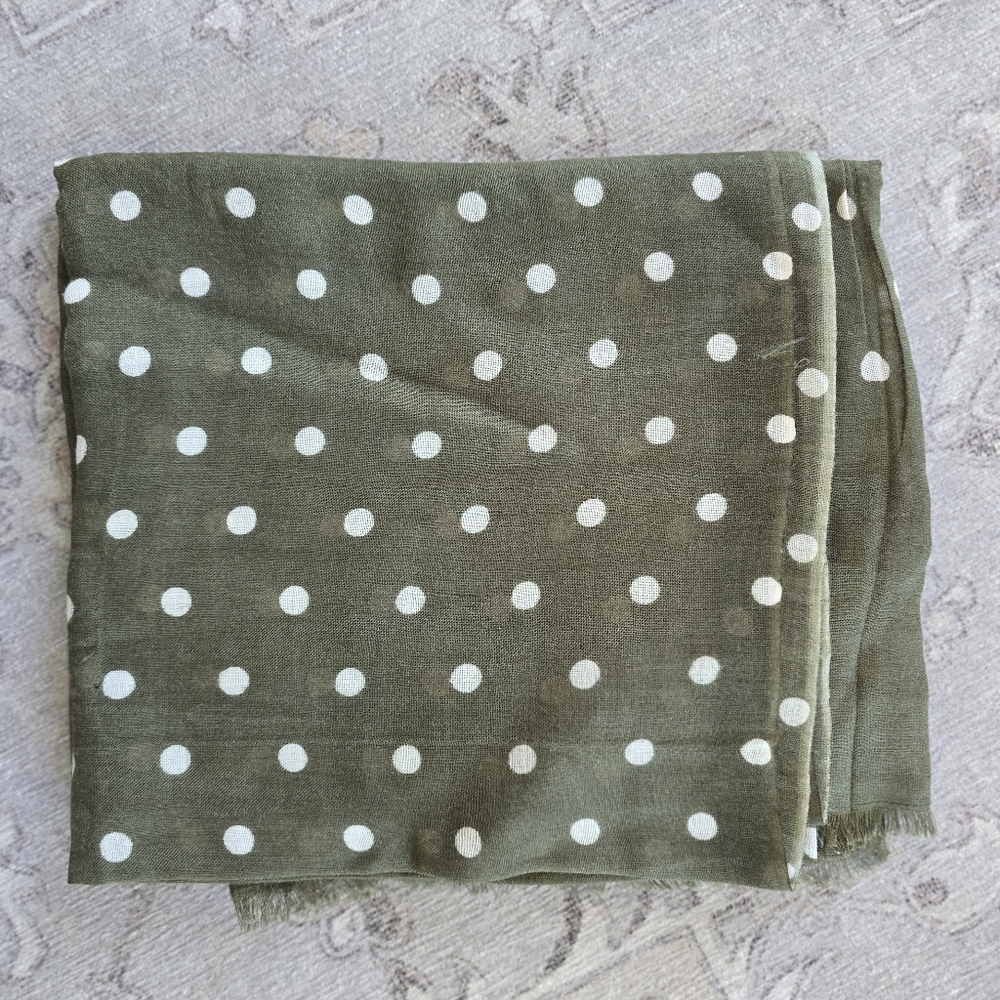 Beck Sonderoaard women's scarf, green, polkadot